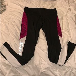 NWB VS PINK Leggings